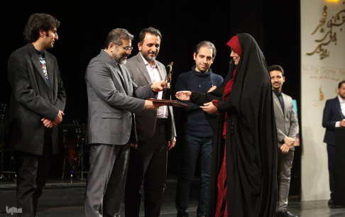 برگزیدگان نهمین جشنواره بازیهای رایانه ای فجر معرفی شدند/«سفیر عشق» بهترین بازی سال شد