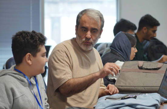 هکاتون بازی‌های جدی 1404 در گلستان به روایت تصویر