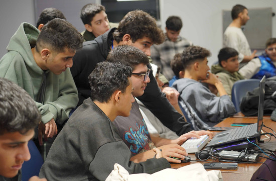 هکاتون بازی‌های جدی 1404 در گلستان به روایت تصویر