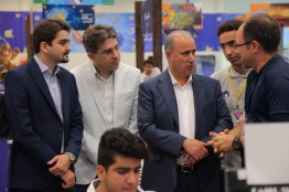 بازدید رئیس فدراسیون فوتبال از جام قهرمانان بازیهای ویدیویی
