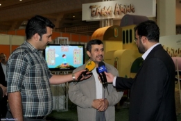 احمدی نژاد: بازی‌های رایانه‌ای ابزاری قدرتمند برای هویت سازی ملی است 