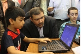 فرماندار تهران در پنجمین روز از نمایشگاه بین المللی بازی های رایانه ای تهران  از این رویداد فرهنگی بازدید کرد.