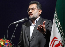 وزیر فرهنگ و ارشاد اسلامی از جشنواره بازیهای رایانهای تهران بازدید کرد